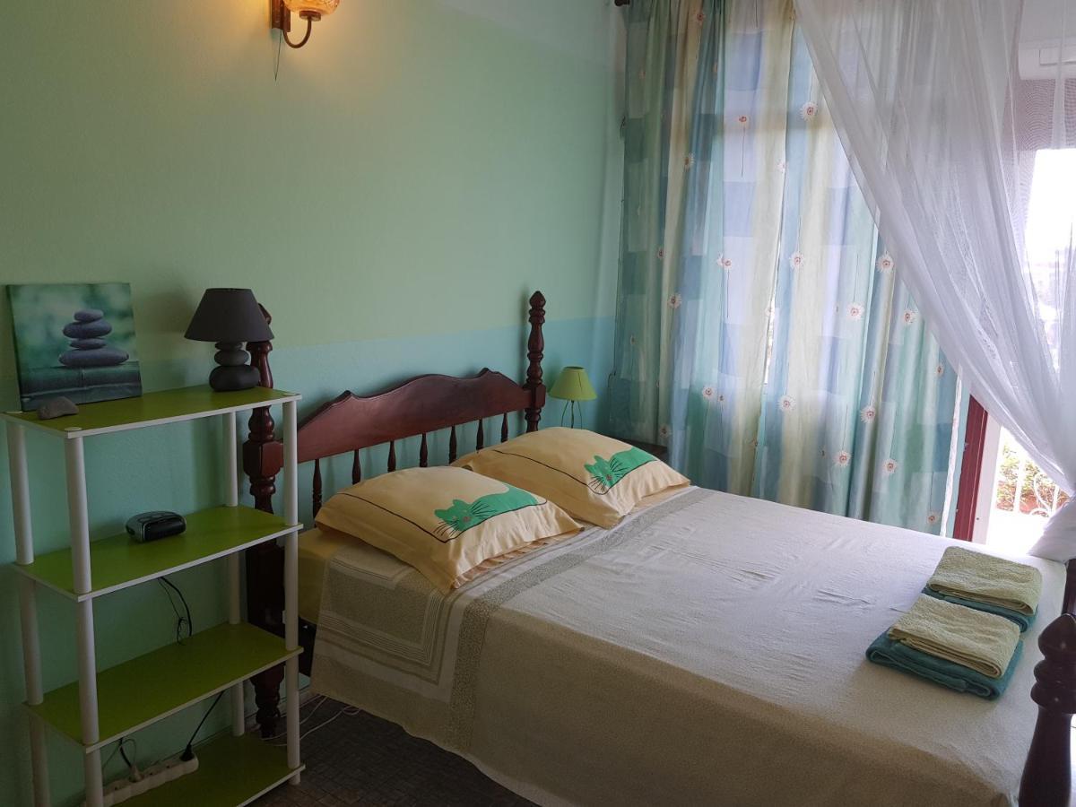 La Maison Aux Orchidees Petit-Bourg Εξωτερικό φωτογραφία