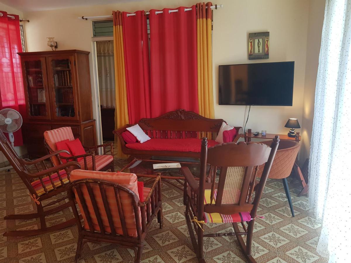 La Maison Aux Orchidees Petit-Bourg Εξωτερικό φωτογραφία